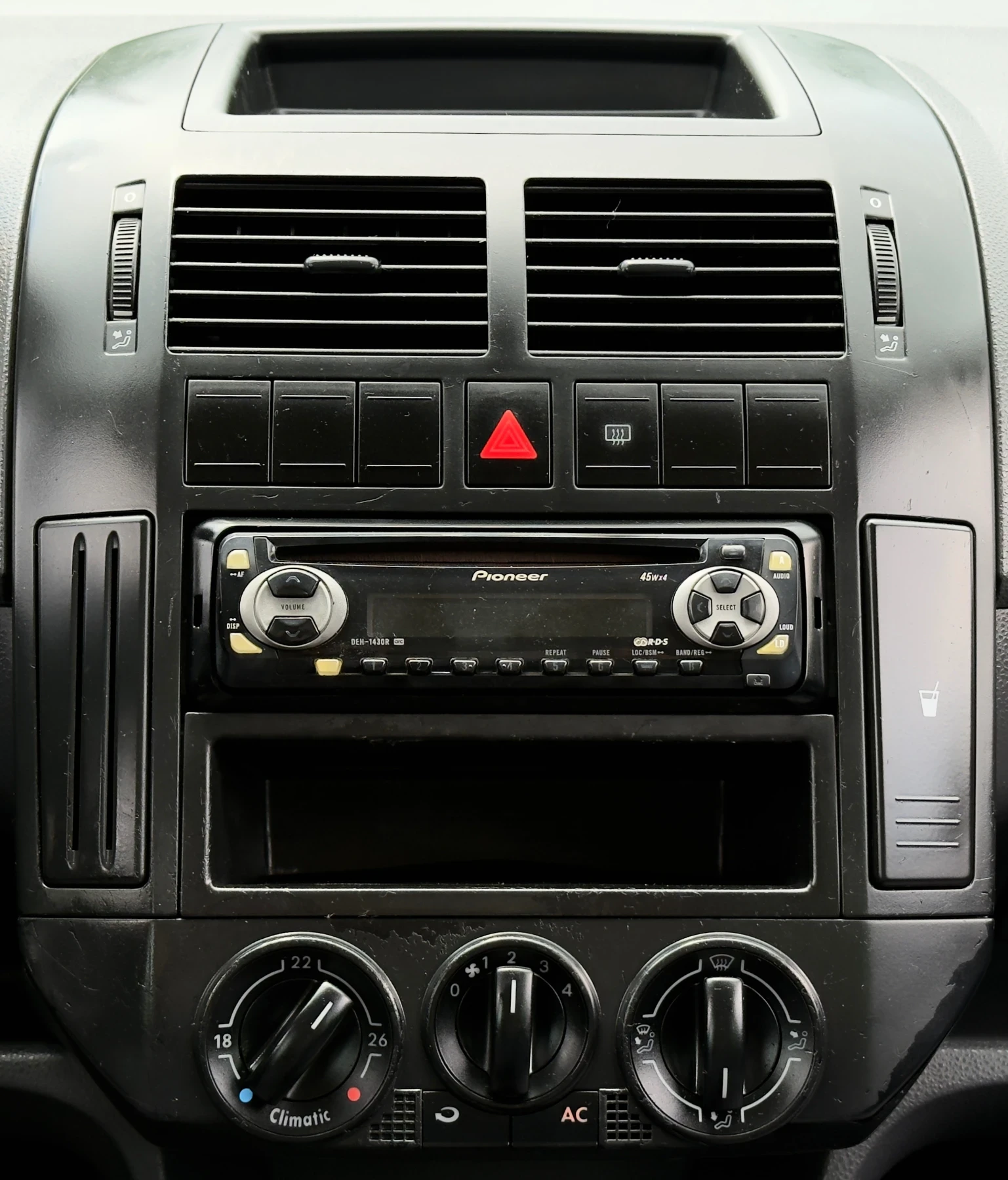 VW Polo 1.2i ITALY, снимка 10 - Автомобили и джипове - 55015726
