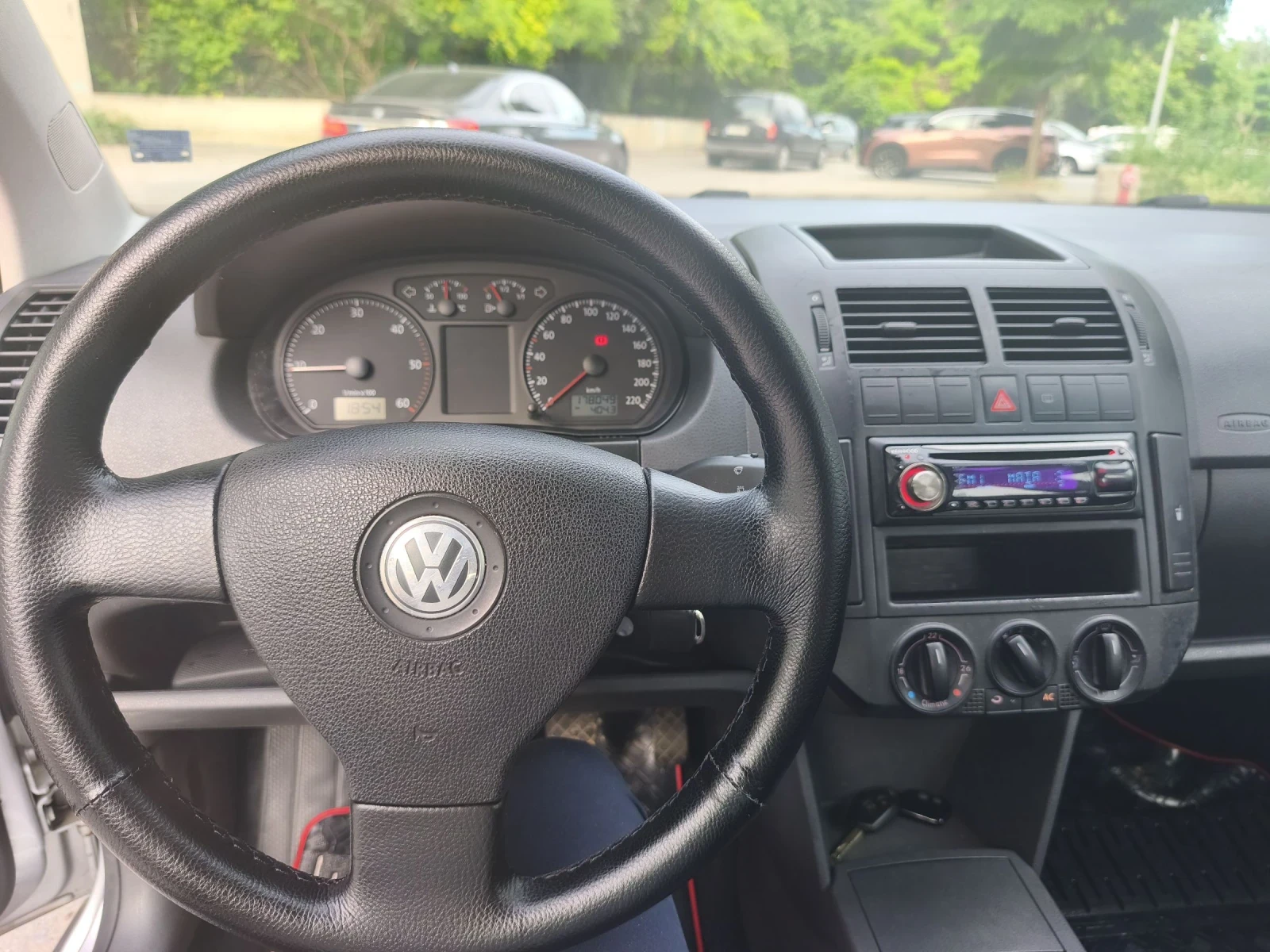 VW Polo 1.4 TDI, снимка 11 - Автомобили и джипове - 55138101