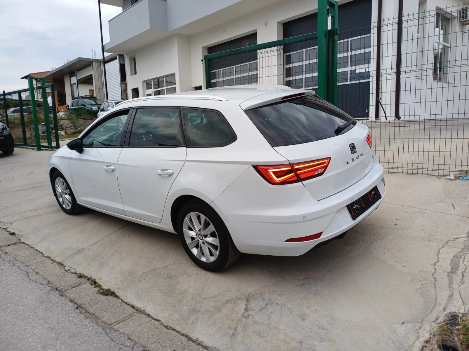 Seat Leon TGI metan, снимка 5 - Автомобили и джипове - 55365198
