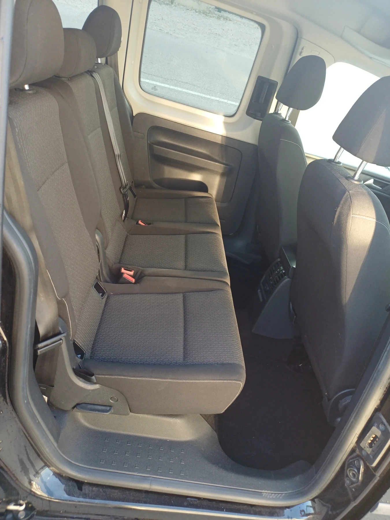 VW Caddy TGI metan  MAXI, снимка 9 - Автомобили и джипове - 55365198