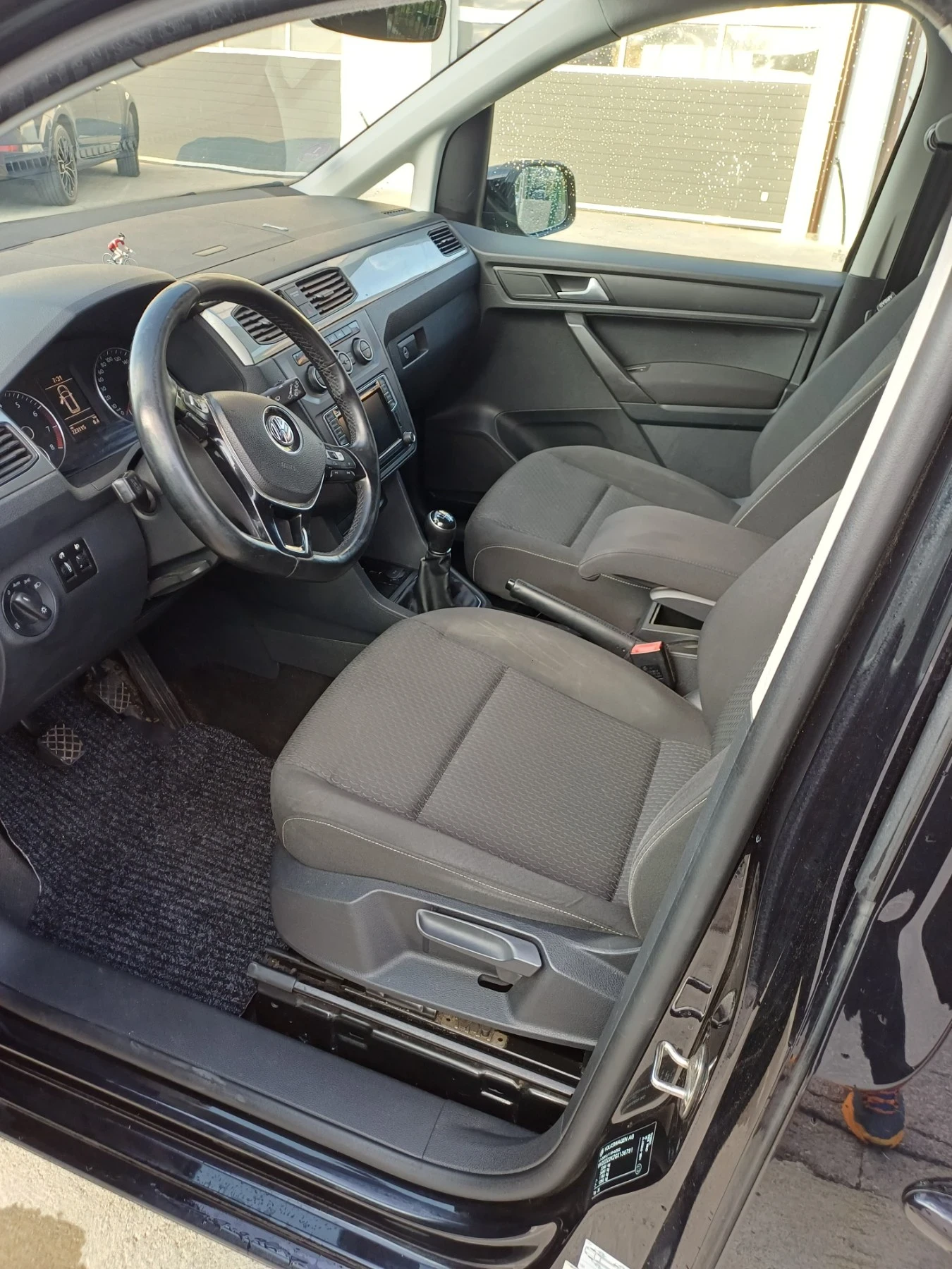 VW Caddy TGI metan  MAXI, снимка 8 - Автомобили и джипове - 55365198
