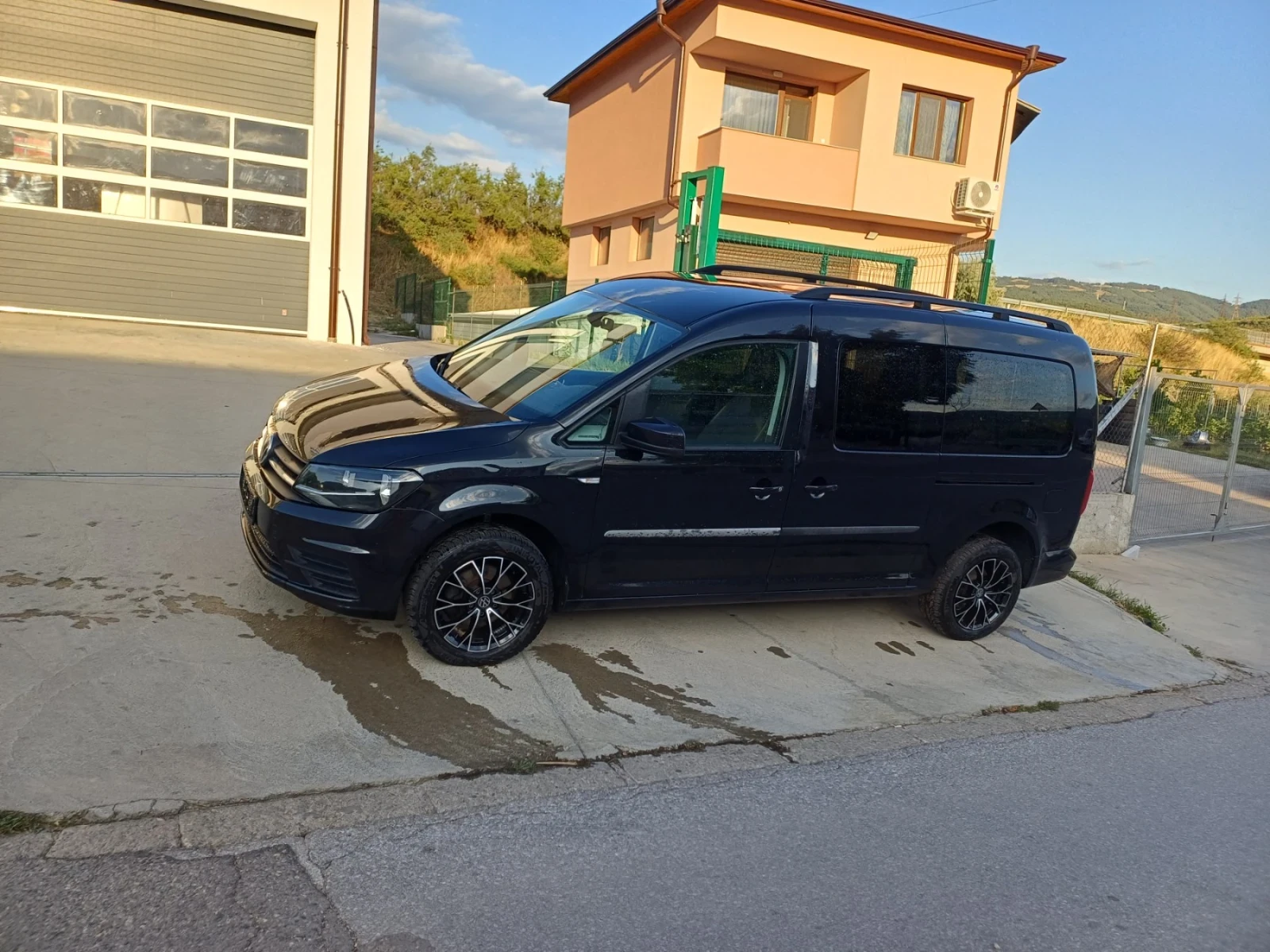VW Caddy TGI metan  MAXI, снимка 4 - Автомобили и джипове - 55365198