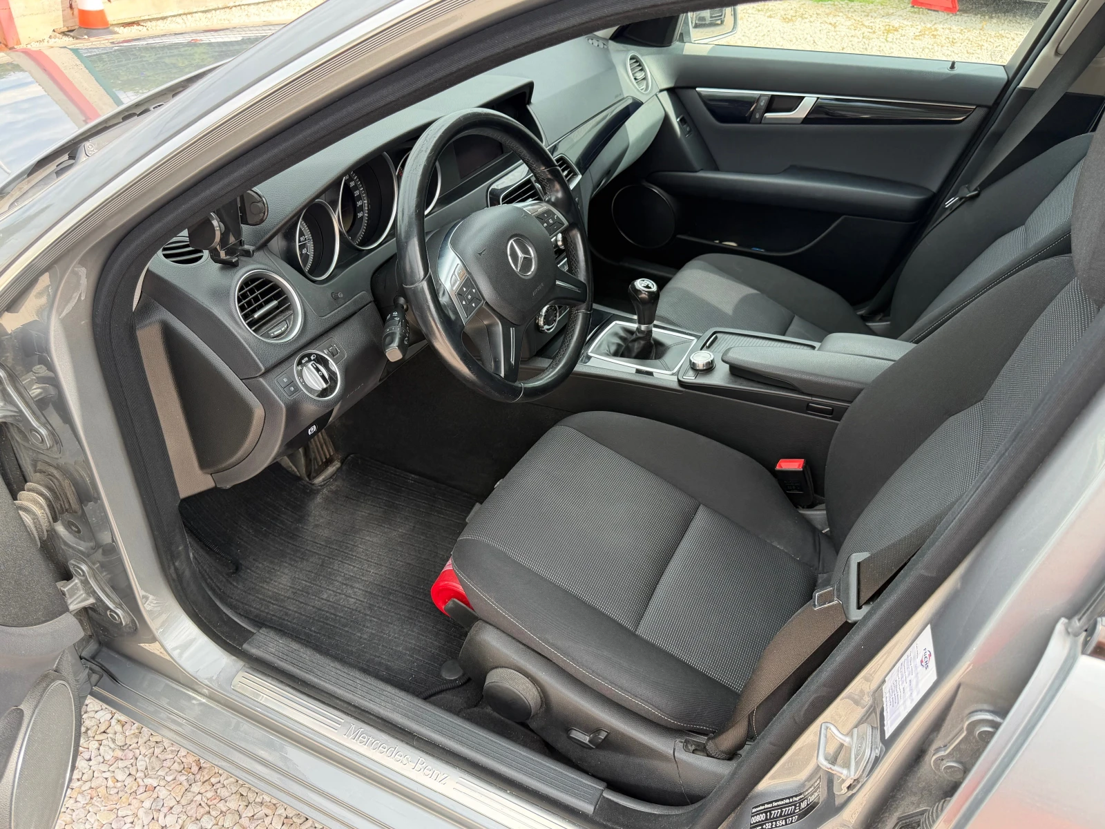 Mercedes-Benz C 180 2.2CDI* 6ск, снимка 6 - Автомобили и джипове - 55499579
