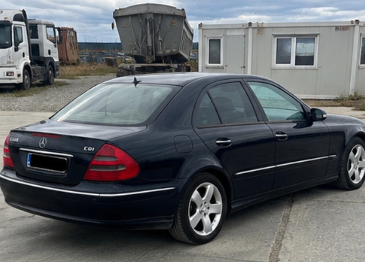 Mercedes-Benz E 320, снимка 2 - Автомобили и джипове - 56697507