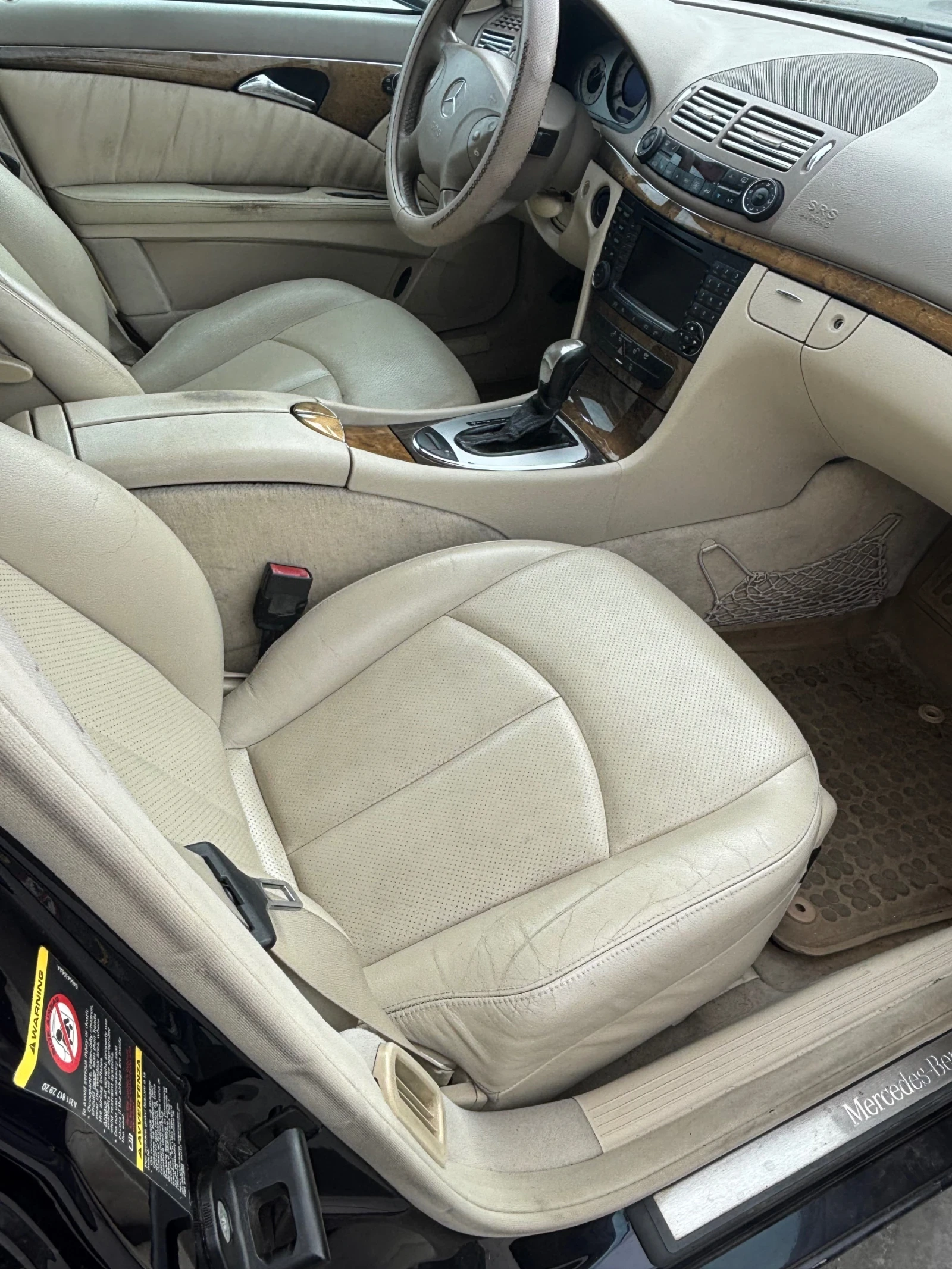 Mercedes-Benz E 320, снимка 5 - Автомобили и джипове - 56697507