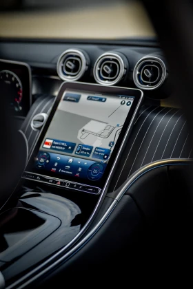 Mercedes-Benz GLC 300, снимка 10