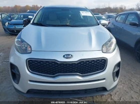 Kia Sportage 2.4L I-4 DI, DOHC, VVT, 181HP Front Wheel Drive, снимка 4