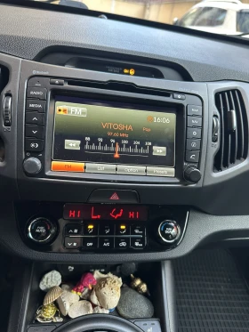 Kia Sportage 2.0 CRDI 4x4 - 8999 € / 17600.51 лв. - 48130105 11