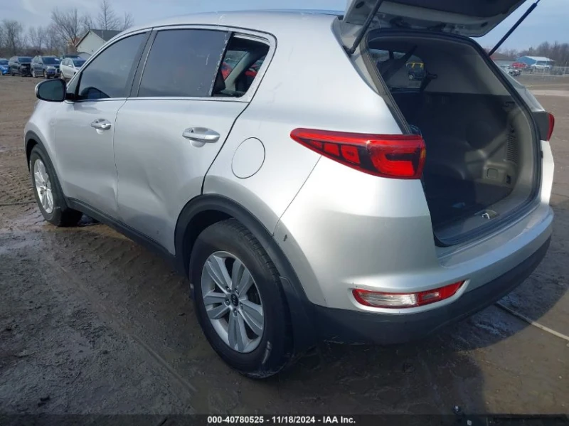 Kia Sportage 2.4L I-4 DI, DOHC, VVT, 181HP Front Wheel Drive, снимка 7 - Автомобили и джипове - 48132640