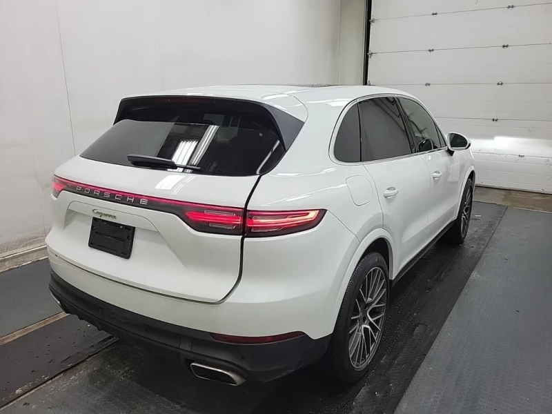 Porsche Cayenne * E HYBRID * CARFAX * ФИНАНСИРАНЕ , снимка 3 - Автомобили и джипове - 52744948