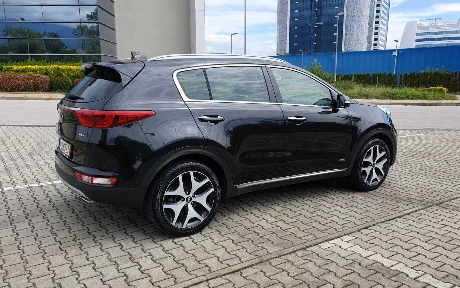 Kia Sportage 2.0CRDi/4WD/Automatic/GT line - изображение 4