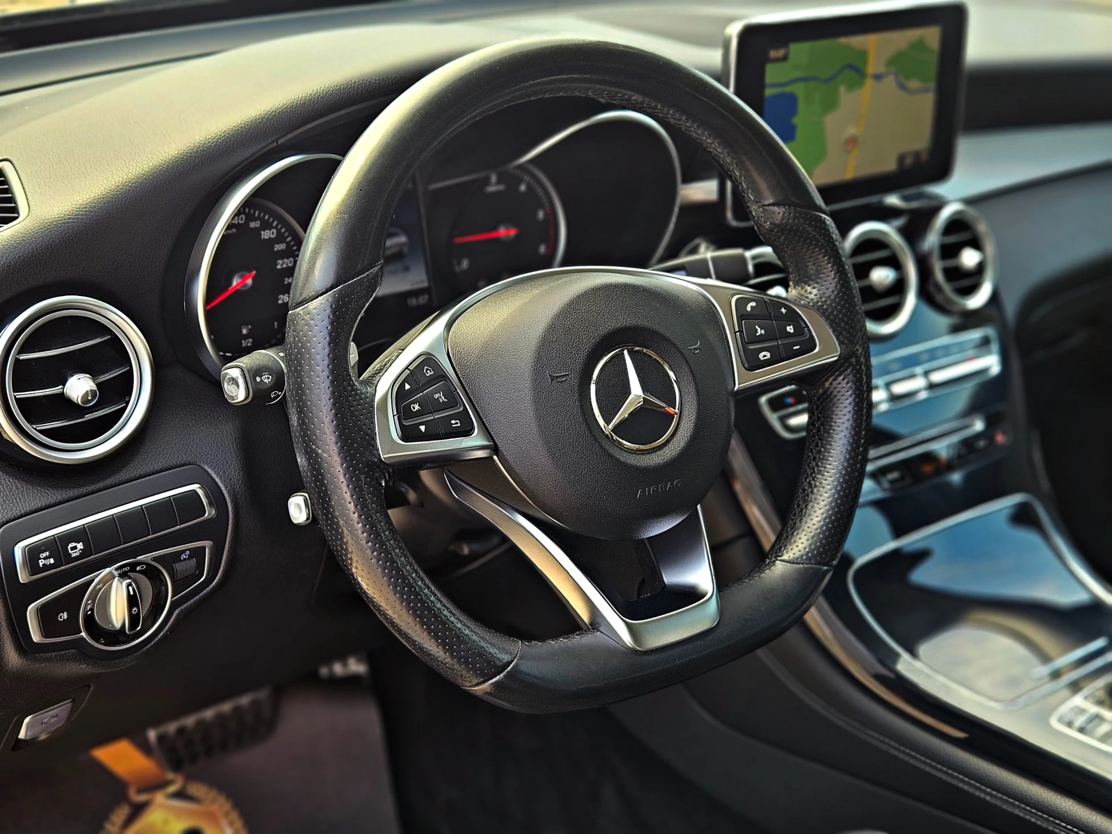 Mercedes-Benz GLC 250 AMG/9G/GERMANY/360CAMERA/AMBIENT/AIRMATIC/LIZING - изображение 10
