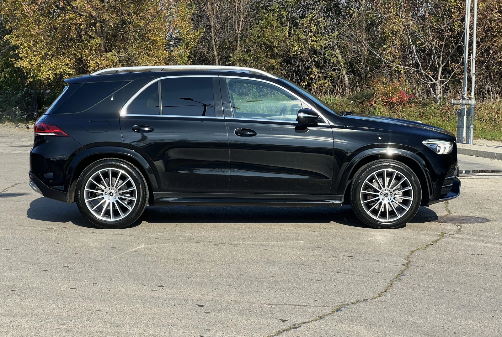 Mercedes-Benz GLE 400 d/AMG/4MATIC/AIRMATIC/BURMESTER/PANO/360/MULTIBEAM - изображение 7