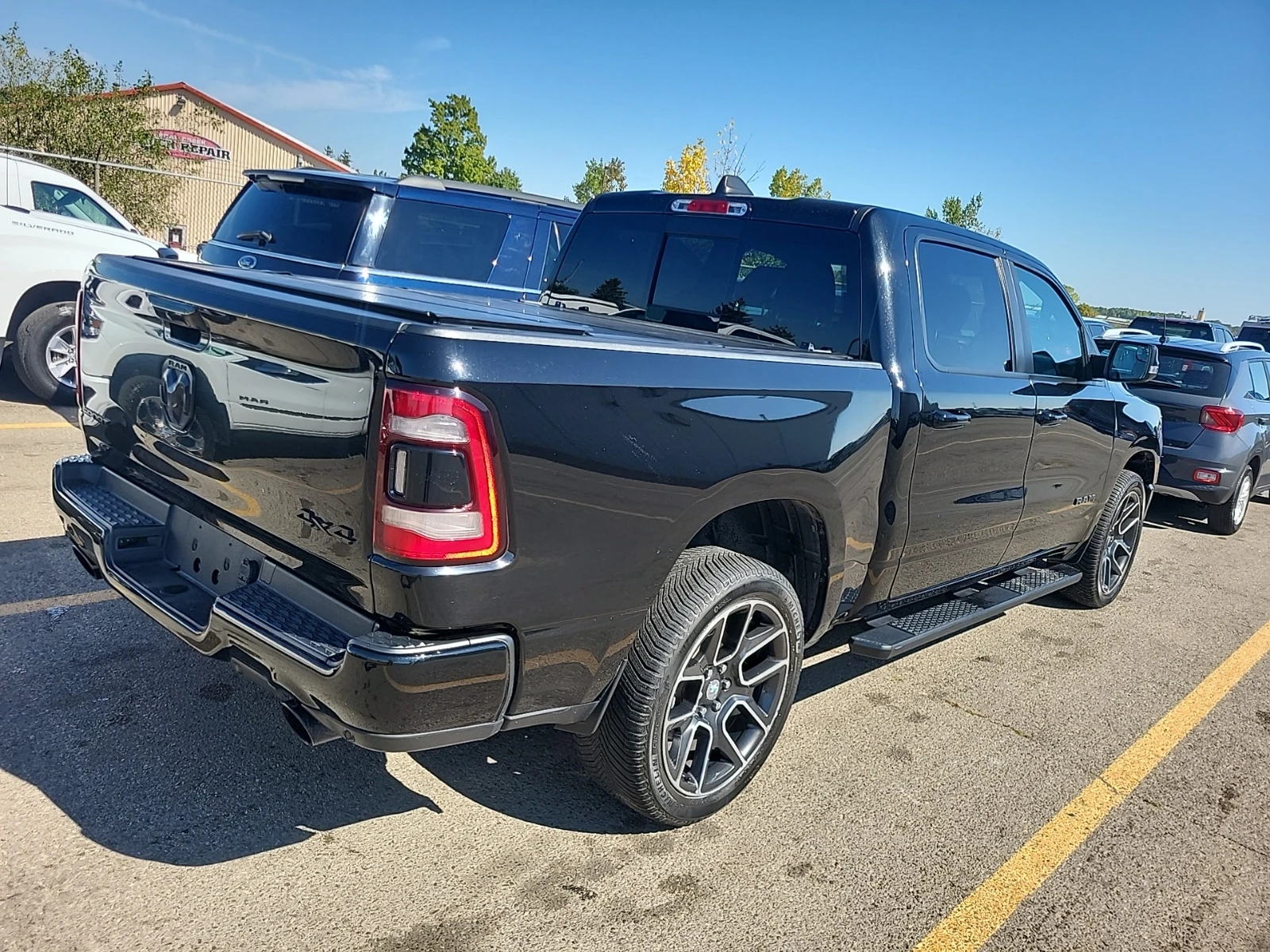 Dodge RAM 1500 * SPORT CREW CAB SHORT BED * ЦЕНА ДО БЪЛГАРИЯ*  - изображение 3