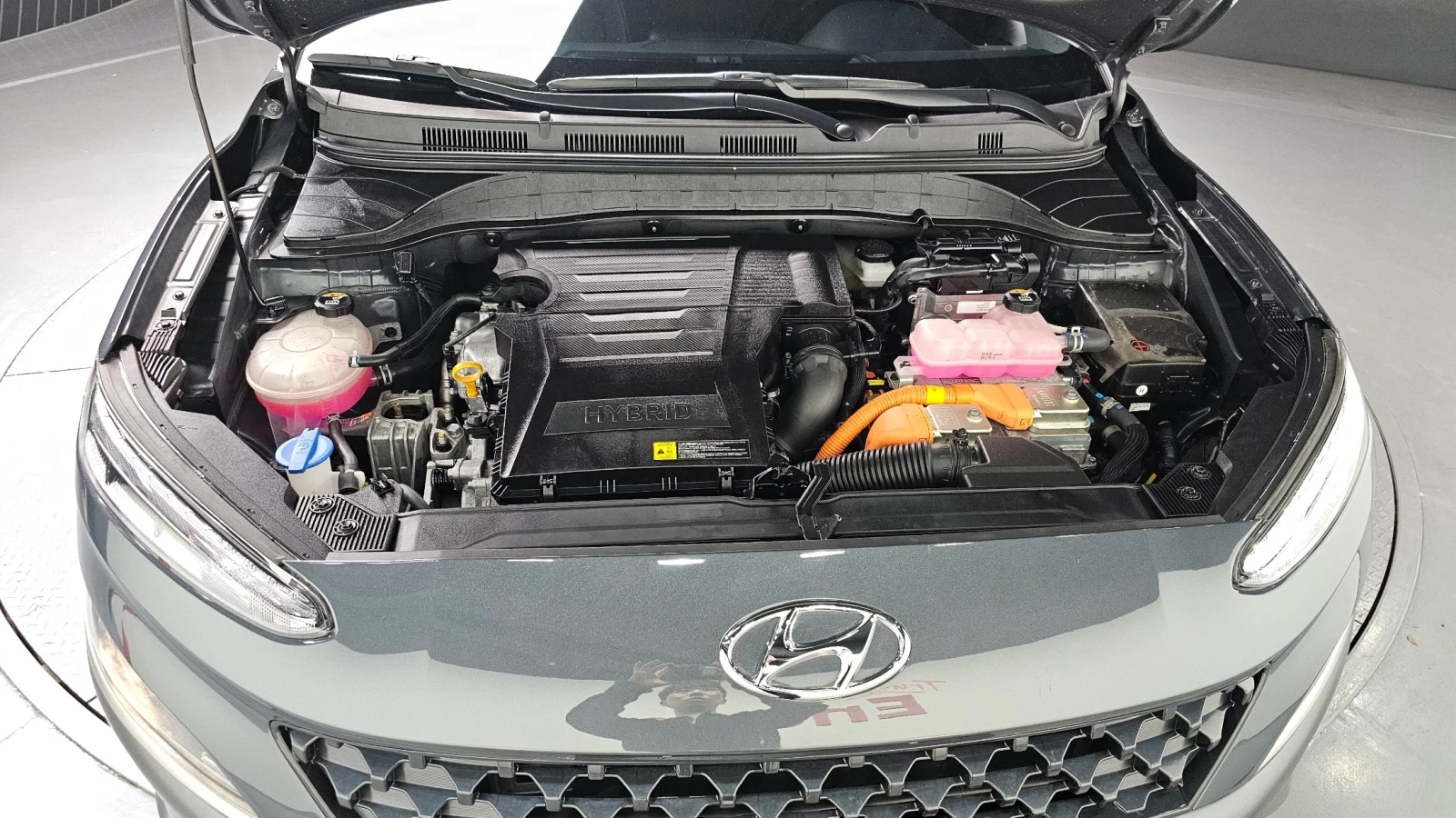 Hyundai Kona Modern Hybrid, снимка 14 - Автомобили и джипове - 54619876