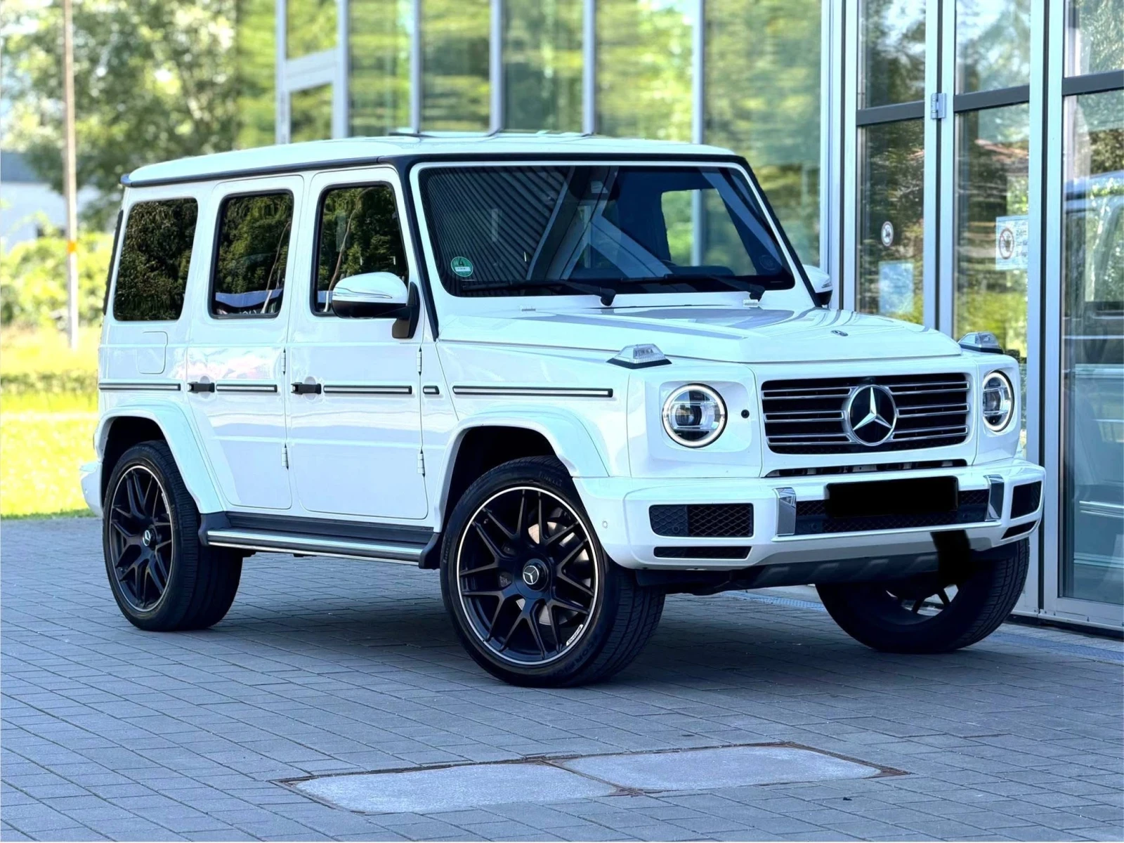 Mercedes-Benz G 500 FULL AMG LINE LED NAVI DESIGNO BURM ЛИЗИНГ 100%, снимка 3 - Автомобили и джипове - 54770788