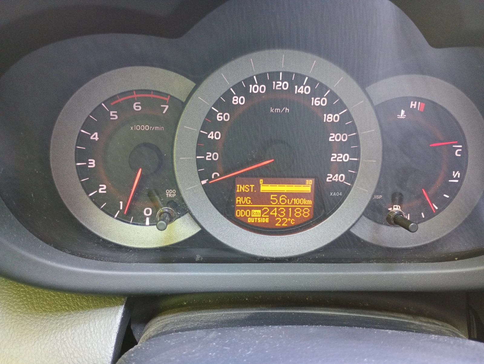 Toyota Rav4 D4D, снимка 9 - Автомобили и джипове - 54725536