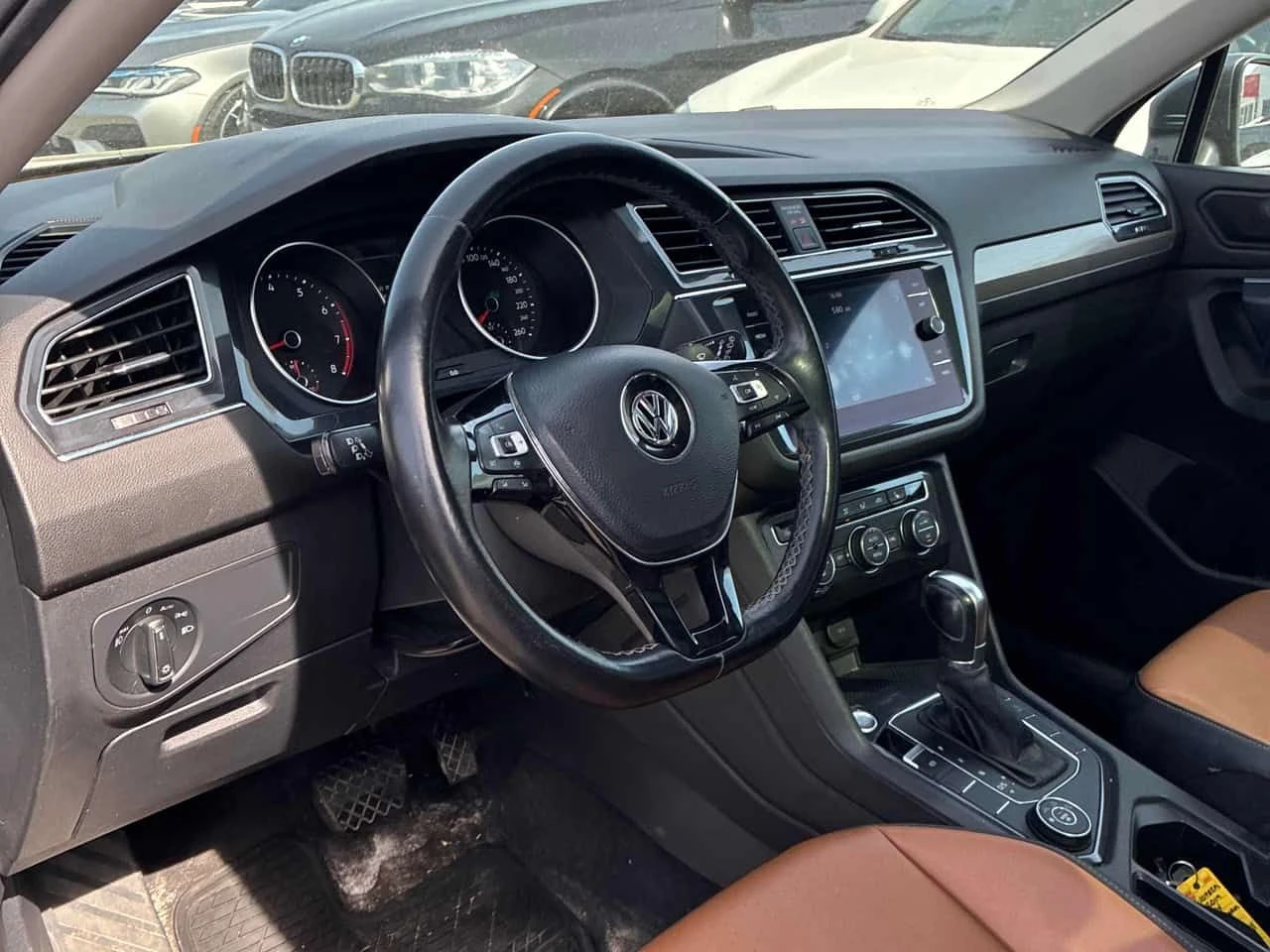 VW Tiguan * Comfortline * АВТОКРЕДИТ * ОТ ПРЕДСТАВИТЕЛСТВО, снимка 8 - Автомобили и джипове - 54761181