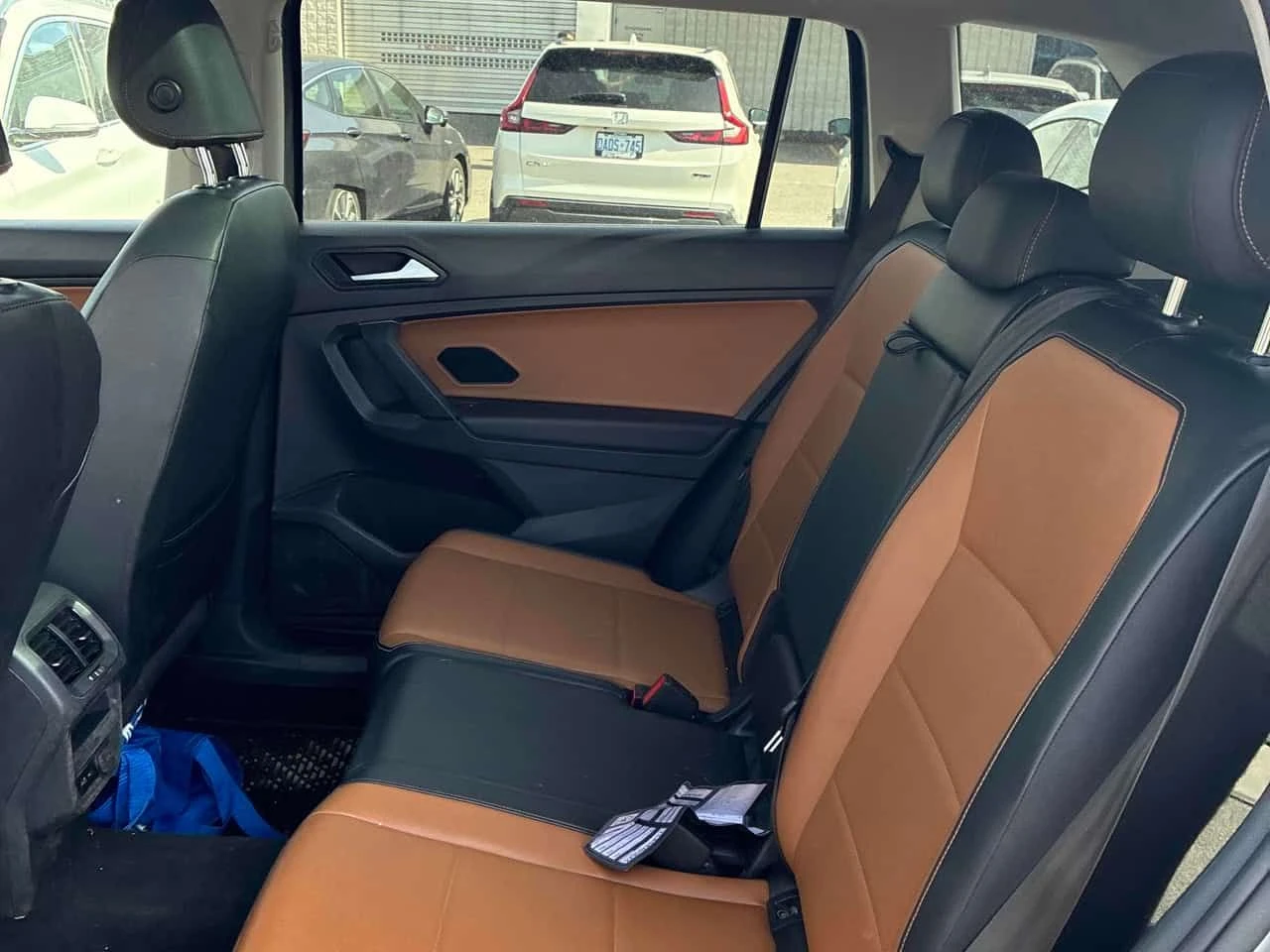 VW Tiguan * Comfortline * АВТОКРЕДИТ * ОТ ПРЕДСТАВИТЕЛСТВО, снимка 14 - Автомобили и джипове - 54761181