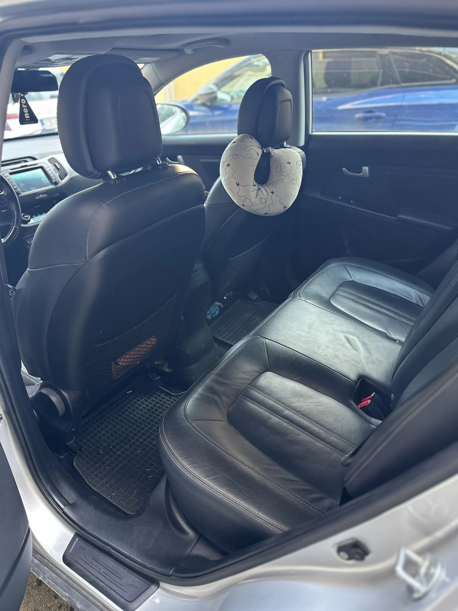 Kia Sportage 2.0 CRDI 4x4, снимка 15 - Автомобили и джипове - 54781560