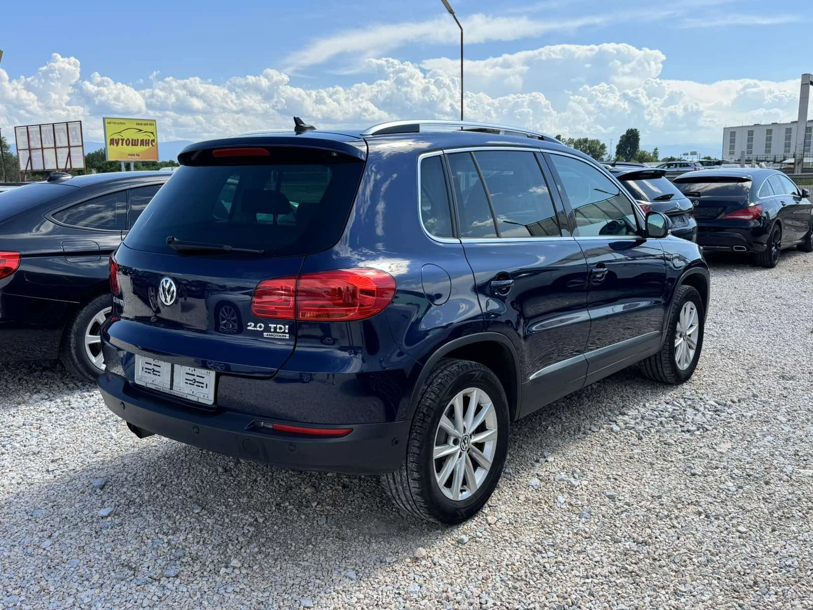 VW Tiguan 2.0TDI 4MOTION, снимка 4 - Автомобили и джипове - 54834594