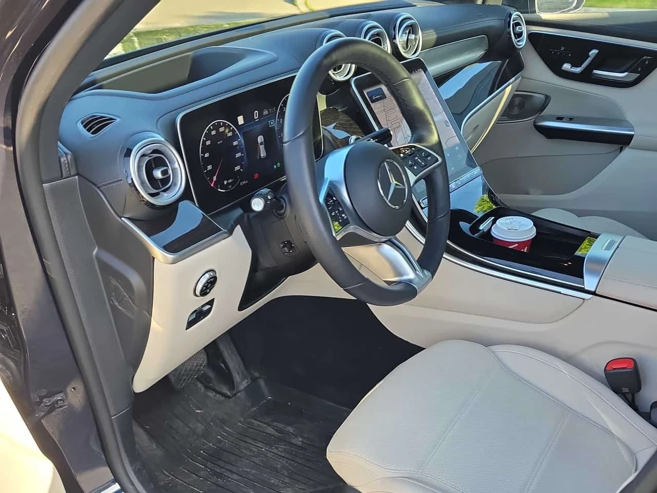 Mercedes-Benz GLC * 300 * АВТОКРЕДИТ БЕЗ ПЪРВОНАЧАЛНА ВНОСКА* , снимка 5 - Автомобили и джипове - 54904422