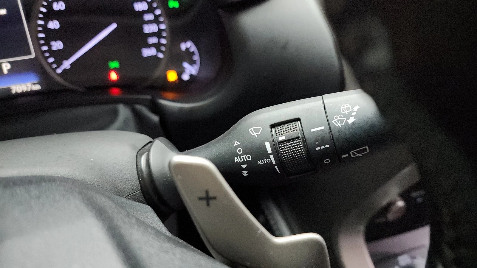 Lexus NX ЛЮК* ПОДГРЕВ ВОЛАН* BLIND SPOT* КРАЙНА ЦЕНА, снимка 17 - Автомобили и джипове - 55367106