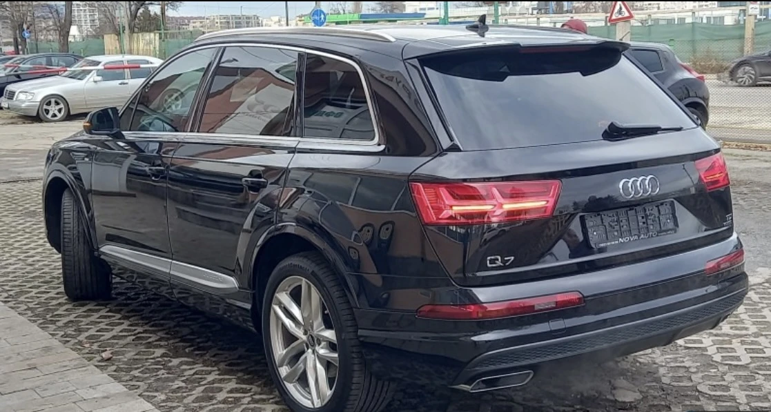 Audi Q7, снимка 2 - Автомобили и джипове - 55829598