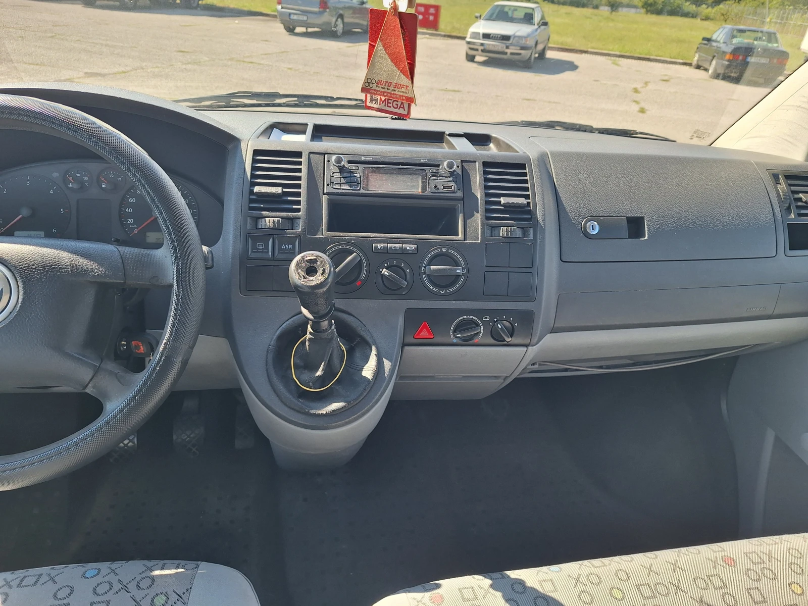 VW T5 8+ 1 КЛИМА  БАРТЕР, снимка 8 - Бусове и автобуси - 56105086
