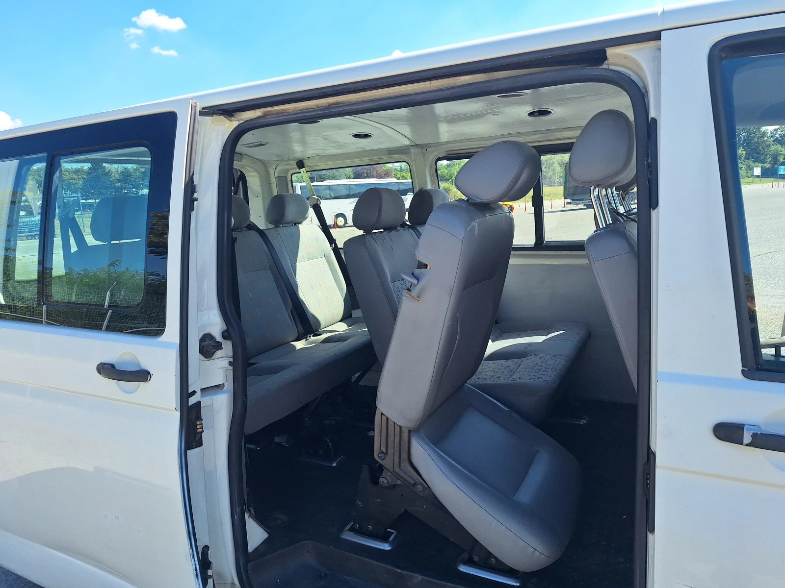 VW T5 8+ 1 КЛИМА  БАРТЕР, снимка 12 - Бусове и автобуси - 56105086