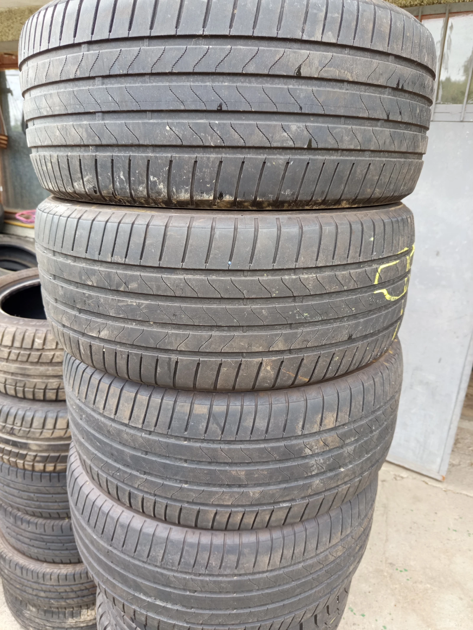Гуми Летни 225/50R17