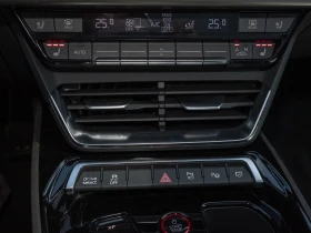 Audi E-Tron GT RS/598HP/HUD/MATRIX/PANO/4X4/360/NAVI/DIGITAL/828v, снимка 12