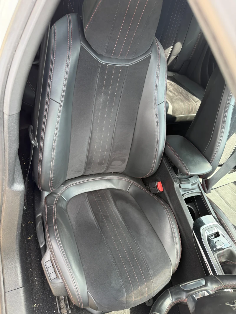 Peugeot 308 GT line Led 1.2t, снимка 9 - Автомобили и джипове - 51365769
