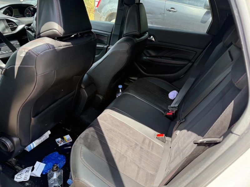 Peugeot 308 GT line Led 1.2t, снимка 11 - Автомобили и джипове - 51365769