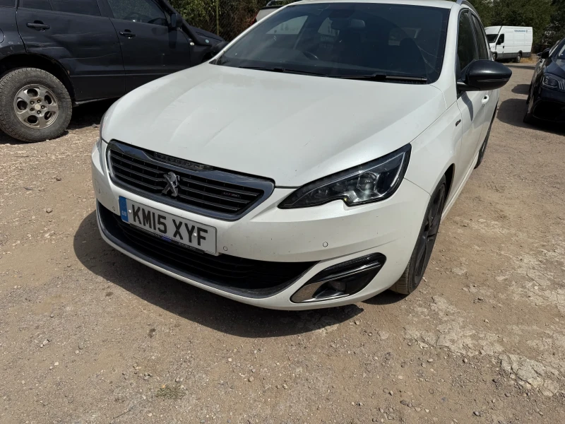 Peugeot 308 GT line Led 1.2t, снимка 3 - Автомобили и джипове - 51365769