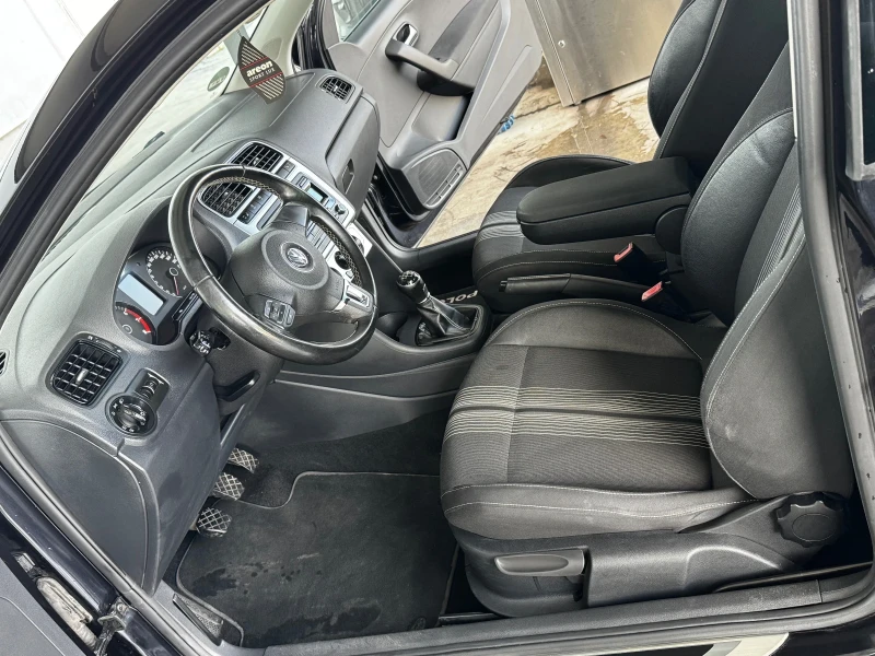 VW Polo 1.2 TSi 4 цилиндъра, снимка 15 - Автомобили и джипове - 52227166