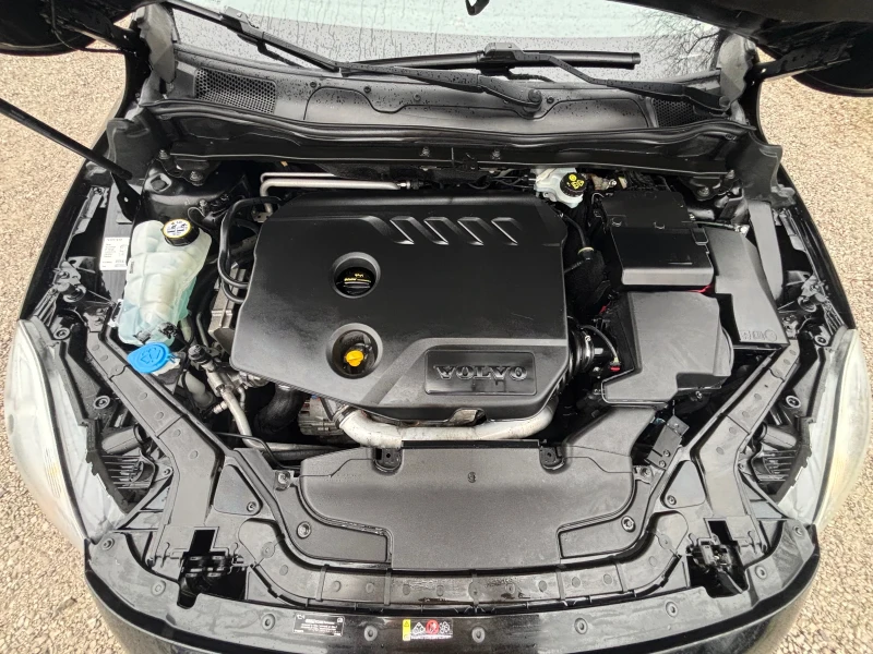 Volvo V40 Cross Country 1.6 D2, снимка 15 - Автомобили и джипове - 52563410