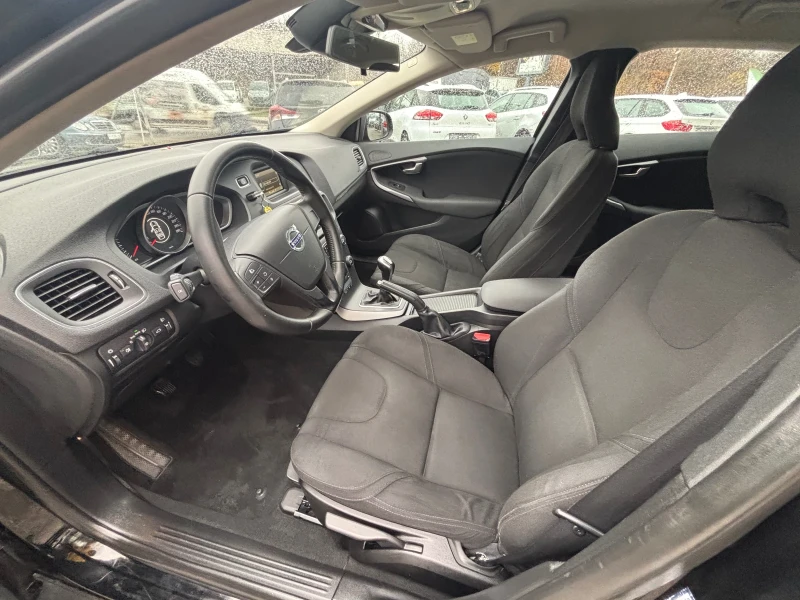 Volvo V40 Cross Country 1.6 D2, снимка 12 - Автомобили и джипове - 52563410