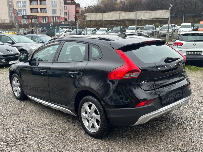 Volvo V40 Cross Country 1.6 D2, снимка 4 - Автомобили и джипове - 52563410
