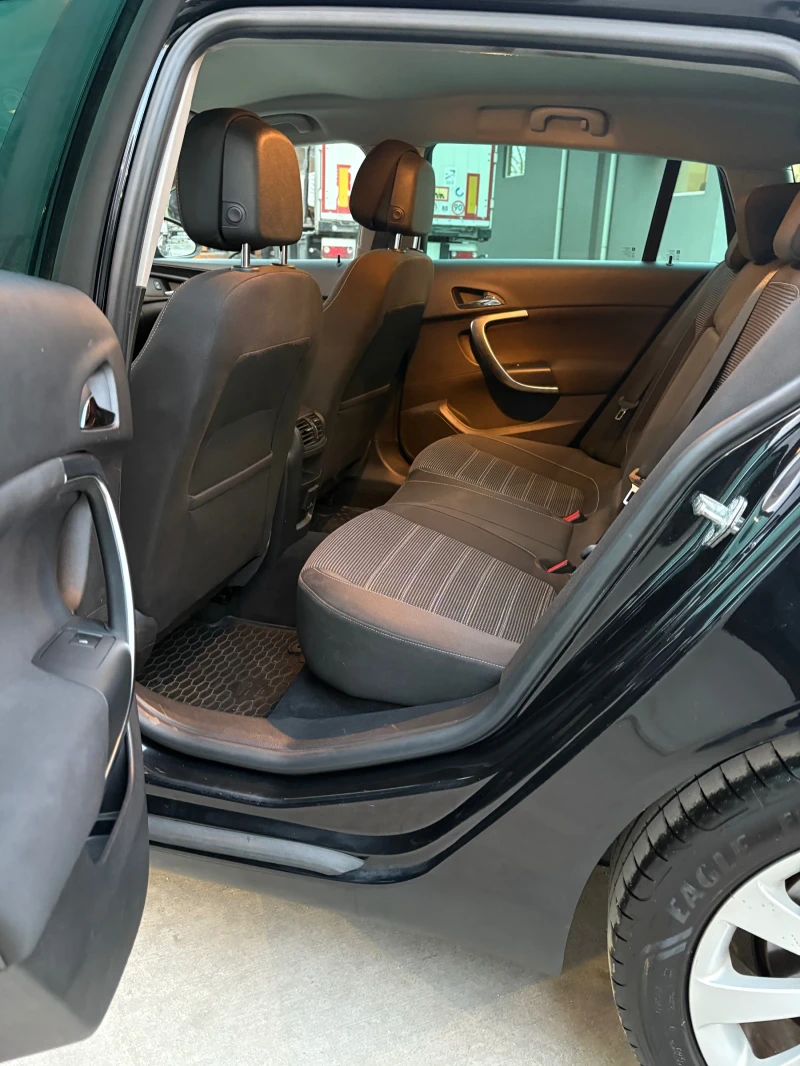 Opel Insignia 2.0 diesel 170kc Euro 6 Automatic, снимка 14 - Автомобили и джипове - 52643561