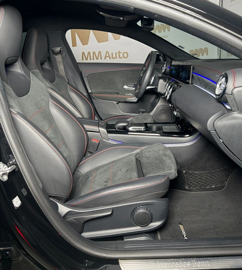 Mercedes-Benz CLA 220 AMG* 4Matic* LED* Подгрев, снимка 9 - Автомобили и джипове - 52648516
