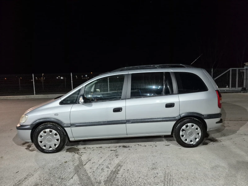 Opel Zafira 2.0 DTI , снимка 8 - Автомобили и джипове - 53077921