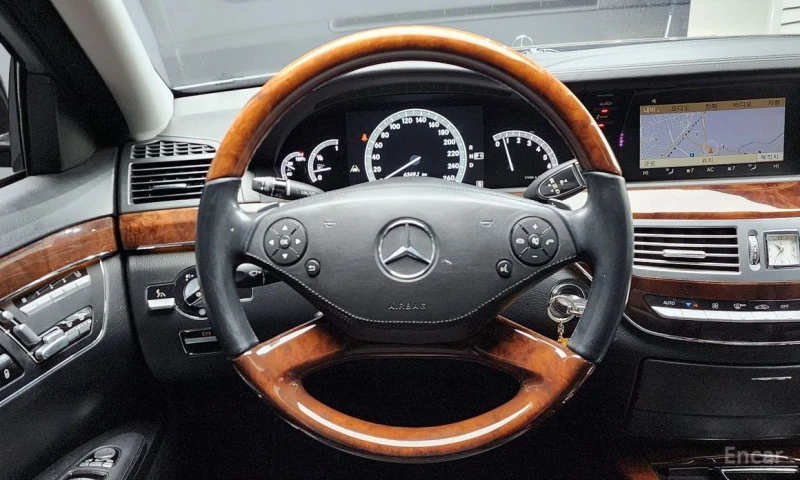 Mercedes-Benz S 500, снимка 13 - Автомобили и джипове - 53115326