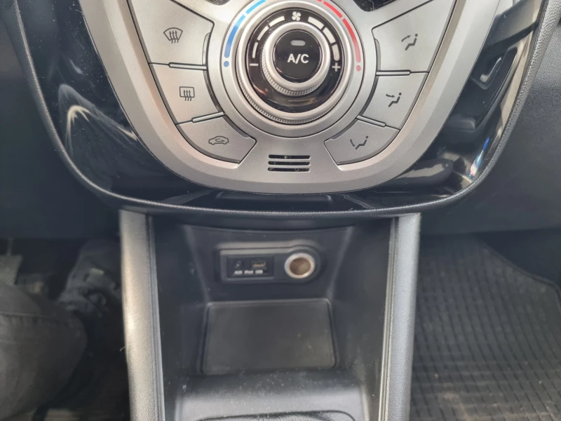 Hyundai Ix20 NAVI KAM.PANORAMA, снимка 10 - Автомобили и джипове - 53565354