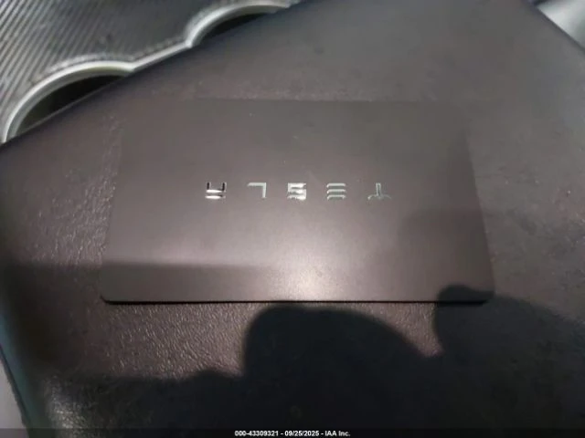 Tesla Model 3 3 LONG RANGE/MID RANGE - изображение 8