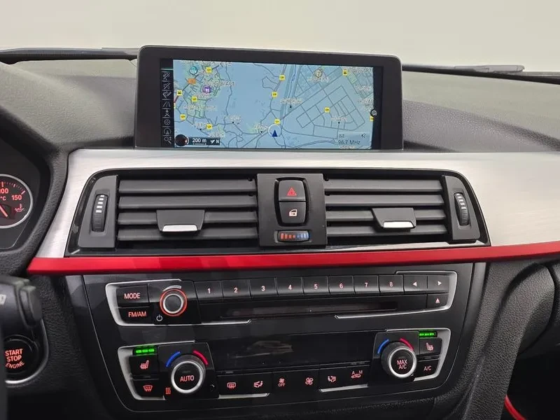 BMW 320 d Sports, снимка 14 - Автомобили и джипове - 53857489