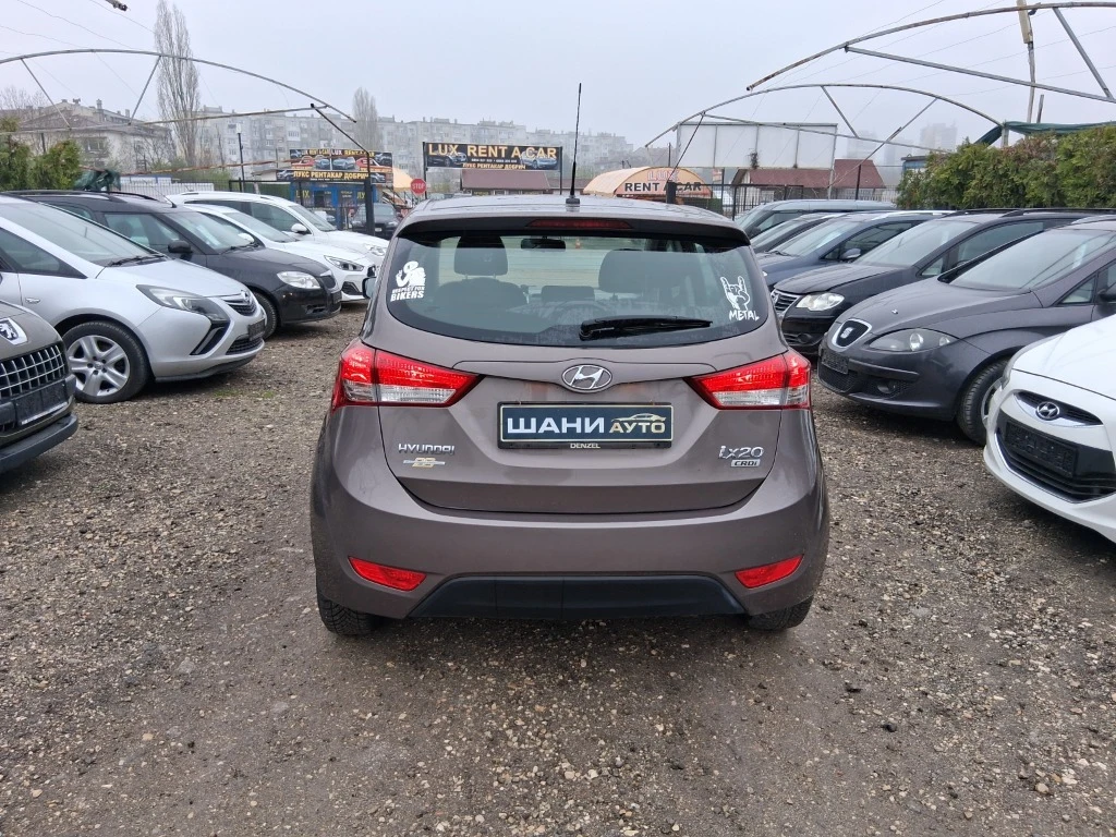 Hyundai Ix20  - изображение 5