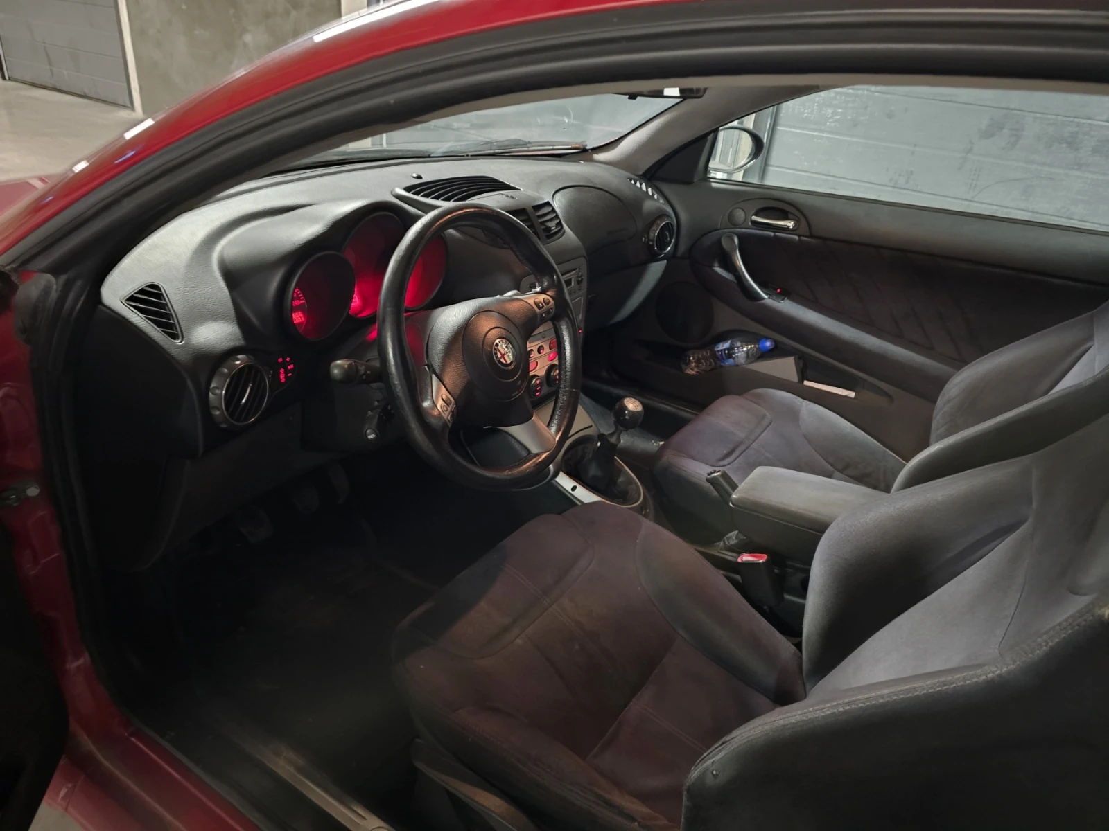 Alfa Romeo Gt 1.9 JTDm - изображение 9