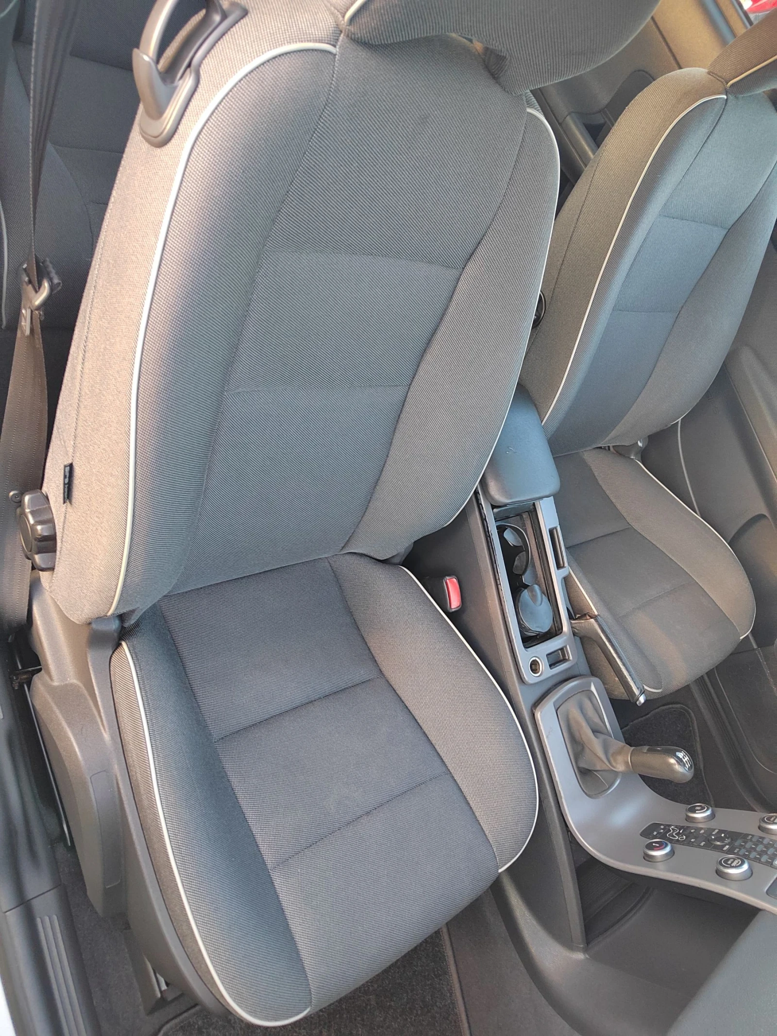 Volvo C30 1.6 BENZIN  | Mobile.bg — изображение 12