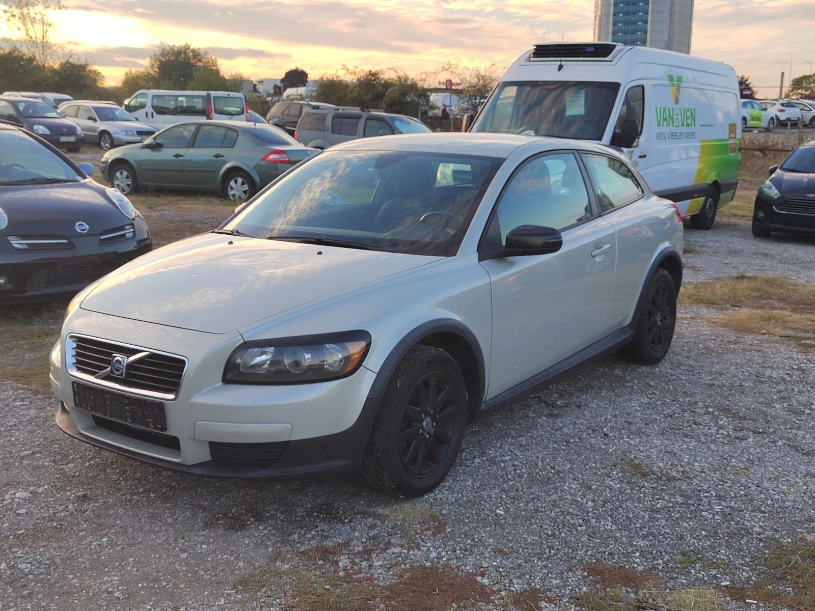 Volvo C30 1.6 BENZIN  - изображение 2
